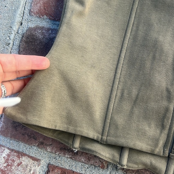 SKIMS OUTDOOR CORSET IN ARMY . NWT SIZE 4X - Picture 10 of 14